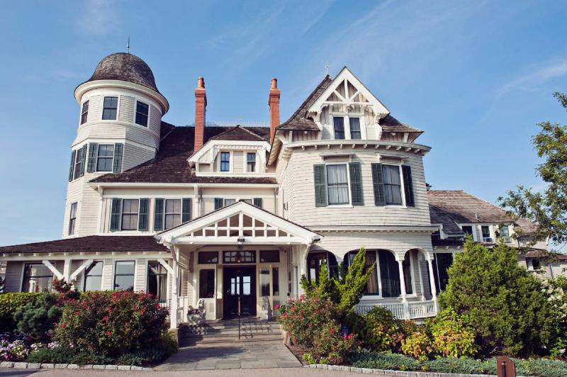 Castle Hill Inn Main image 1